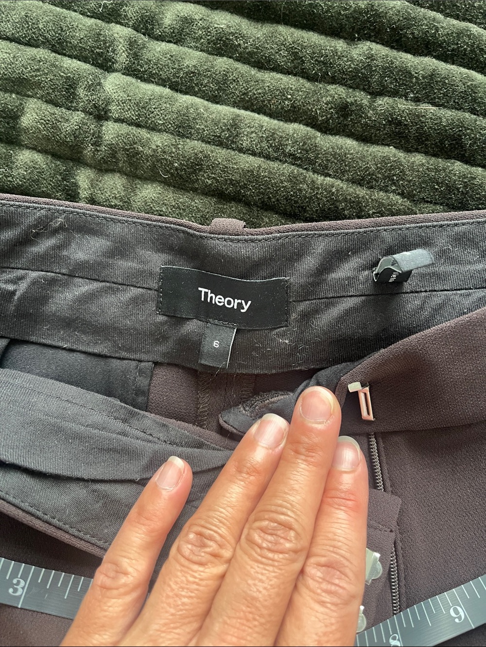 Theory High-Waist Admiral Pant in Mink - Picture 6 of 15